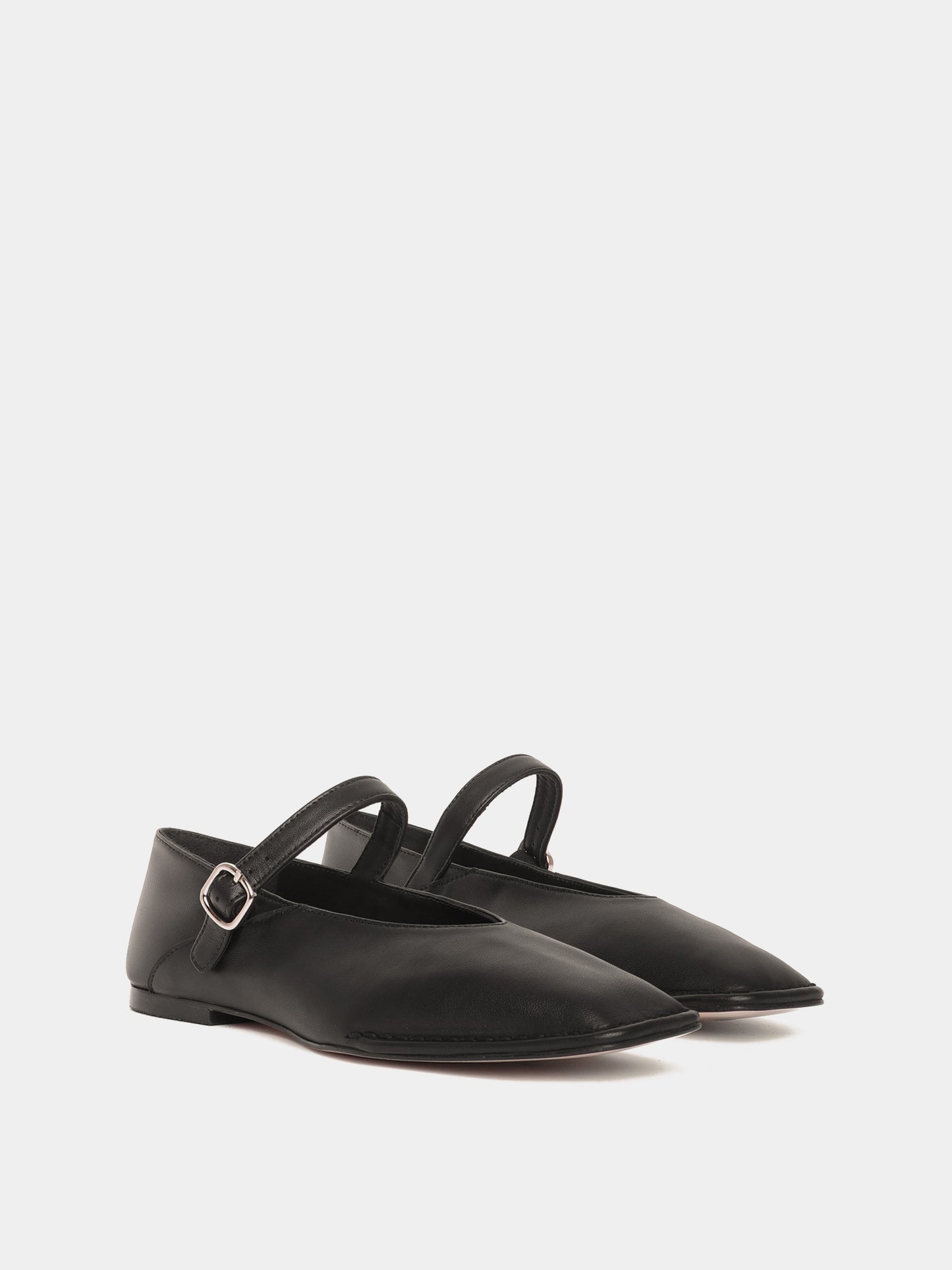 Osuna Black Ballerina