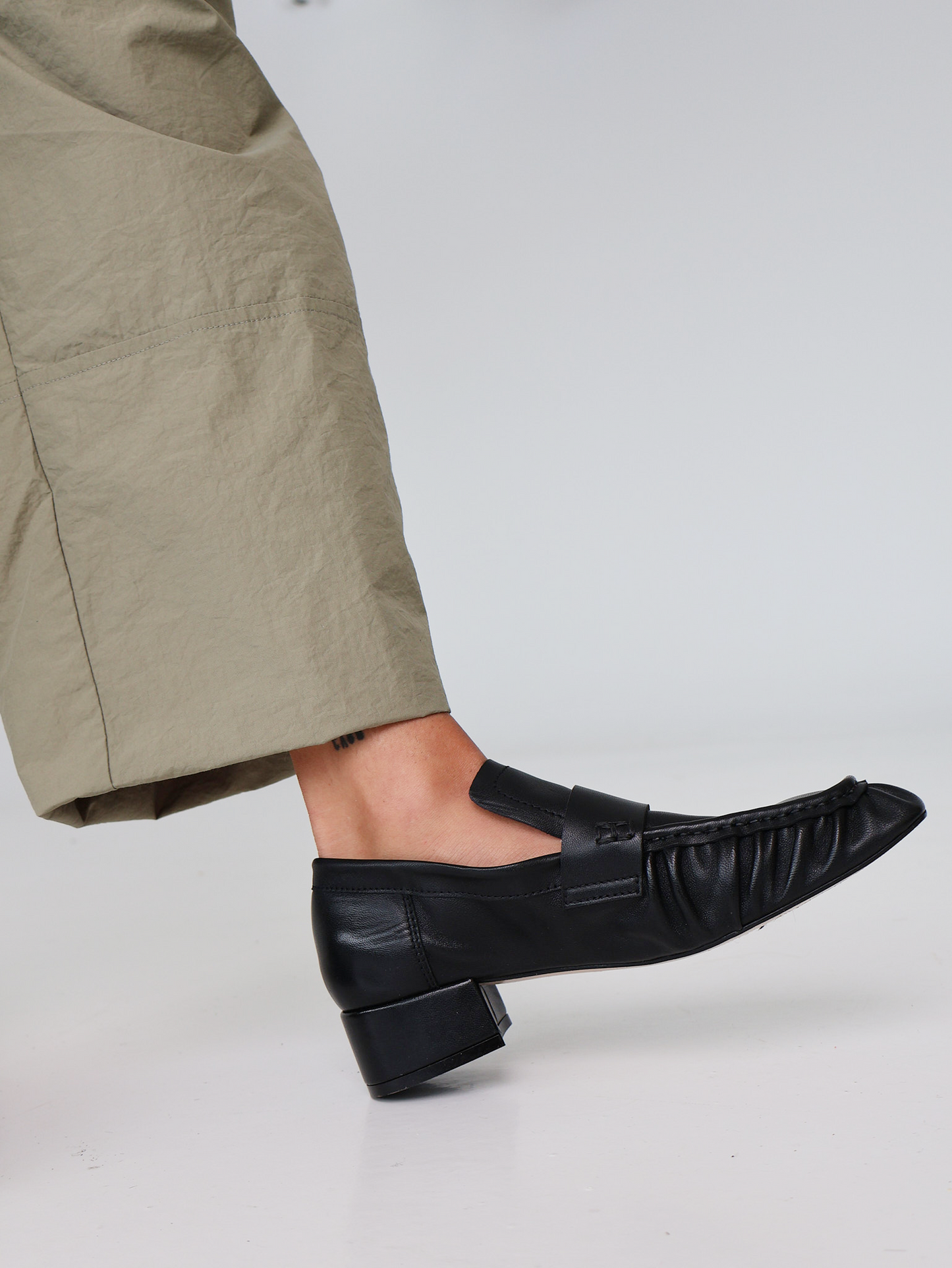 Navas Black Loafer